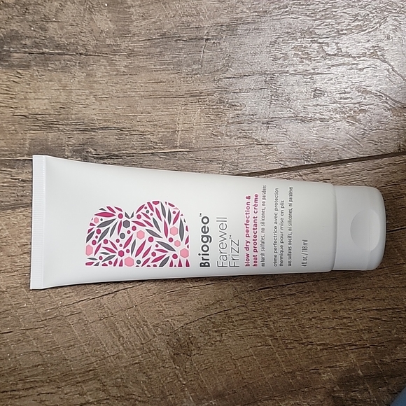 Farewell Frizz Blow Dry Perfection & Heat Protectant Crème 118ml One Size | Briogeo | WellaStore